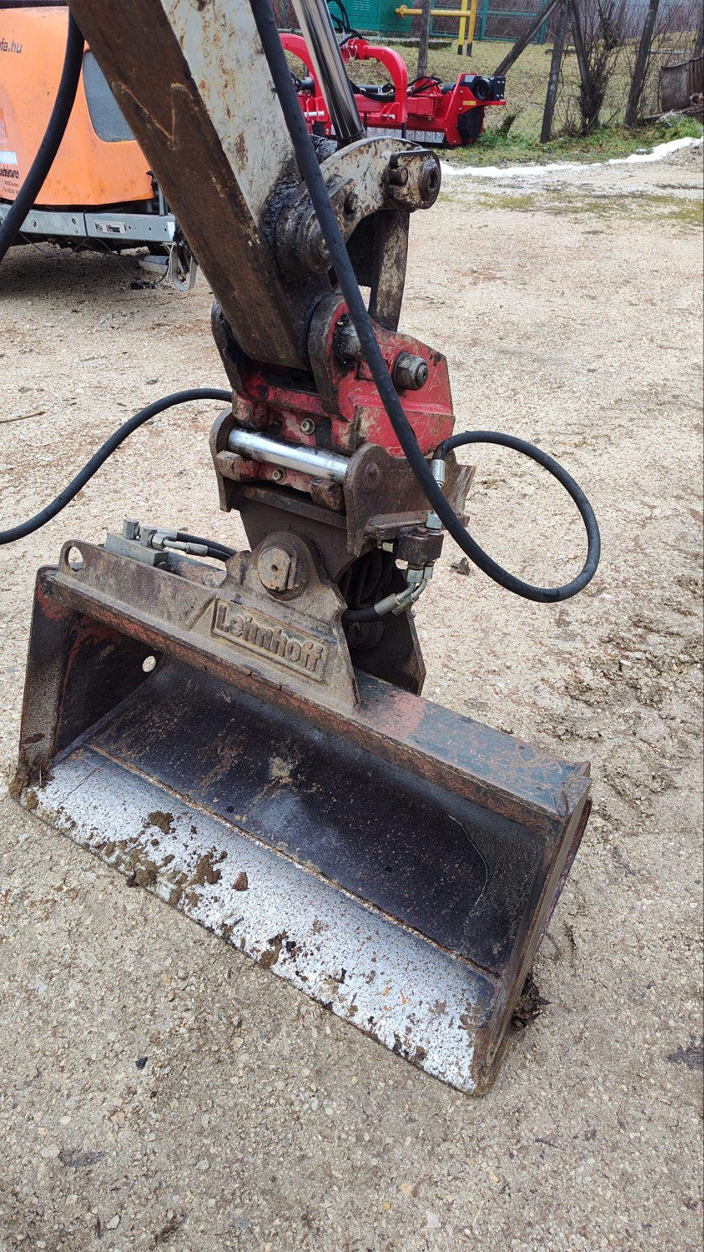 Takeuchi TB015 - Kép 6